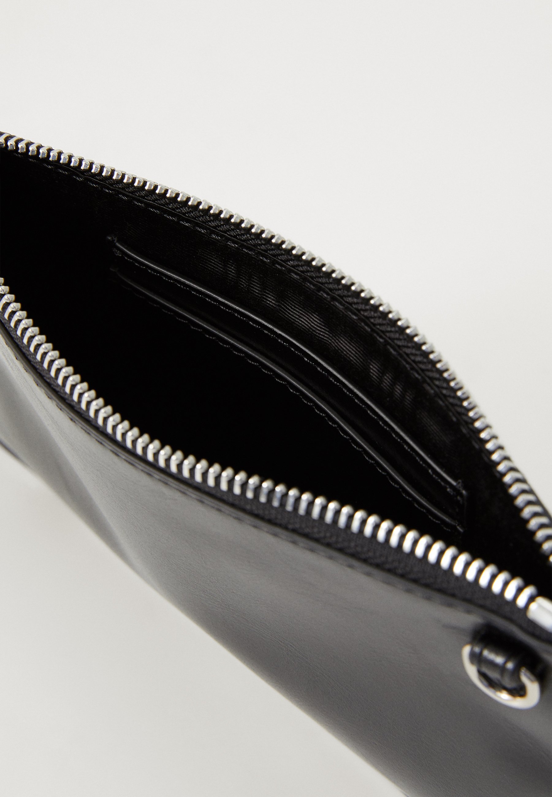 Pochette Vivienne Westwood SMALL FLAT ZIP - couleur argent