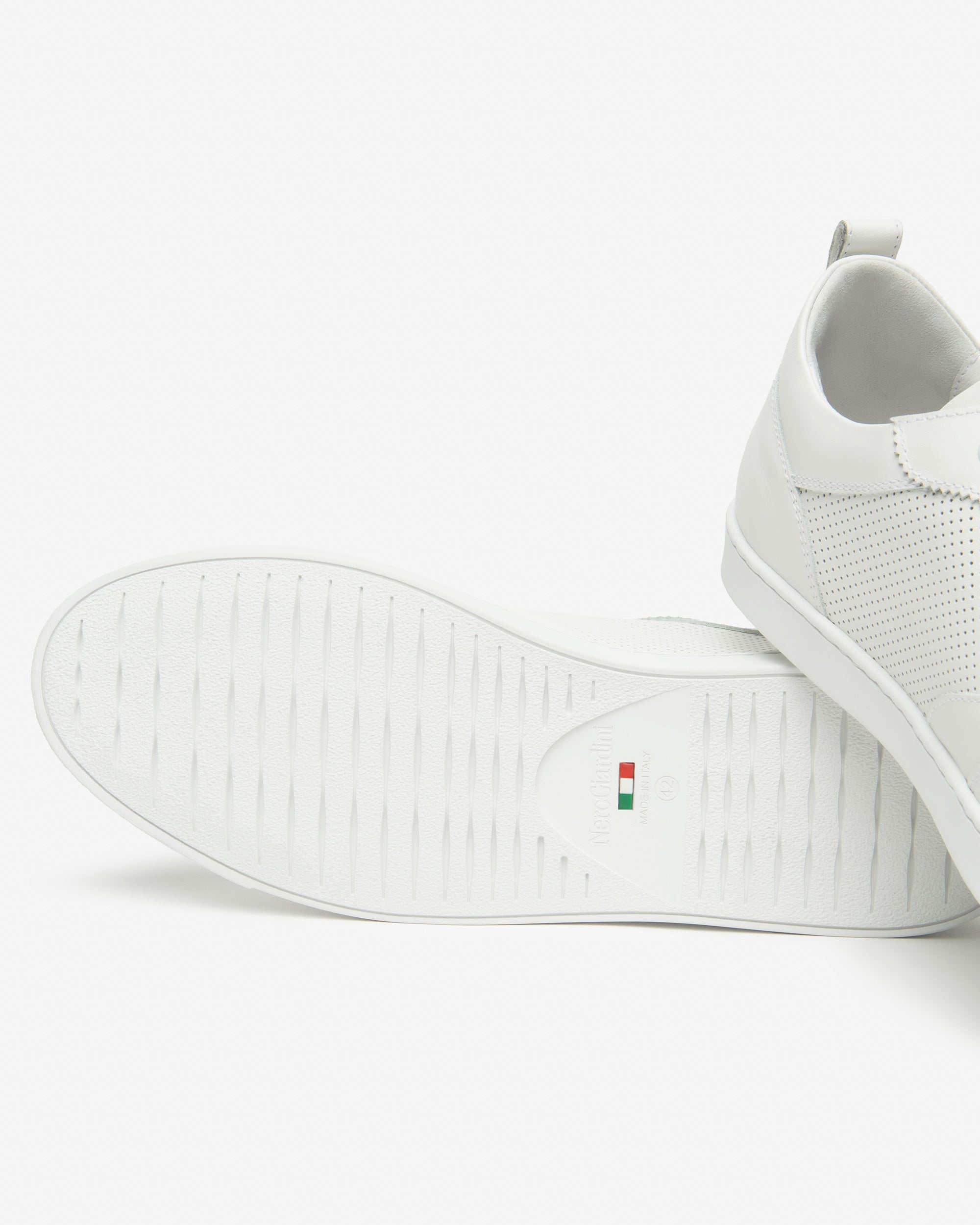  Herren-Sneaker aus Leder und Canvas