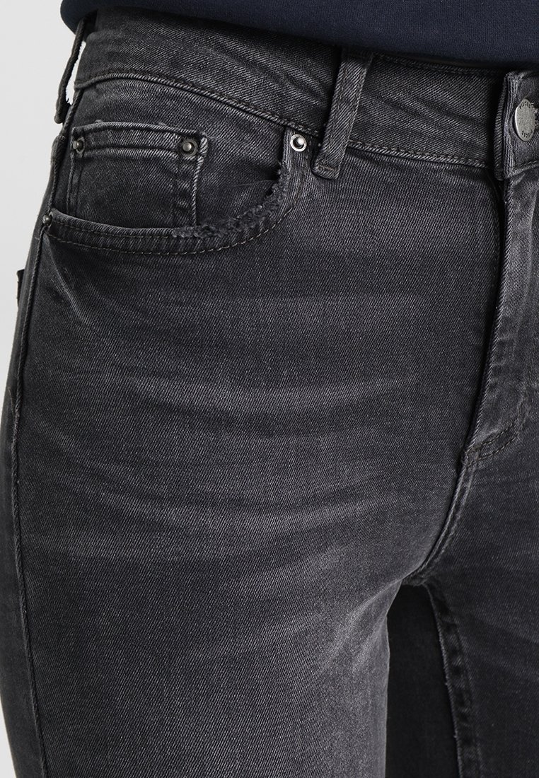 Jeans Pieces coupe skinny - gris