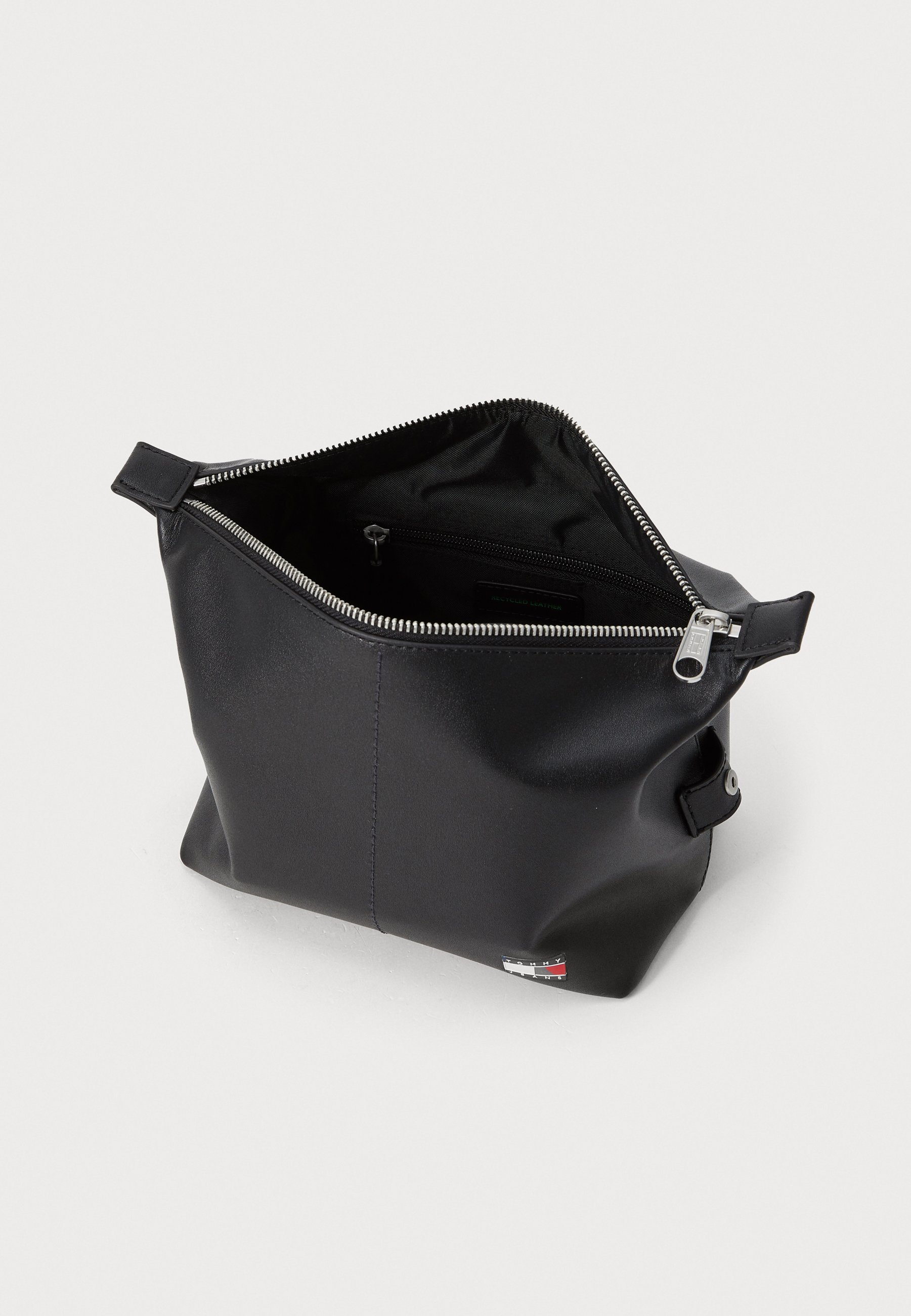 Tommy Jeans HERITAGE WASHBAG - Toilettas - zwart