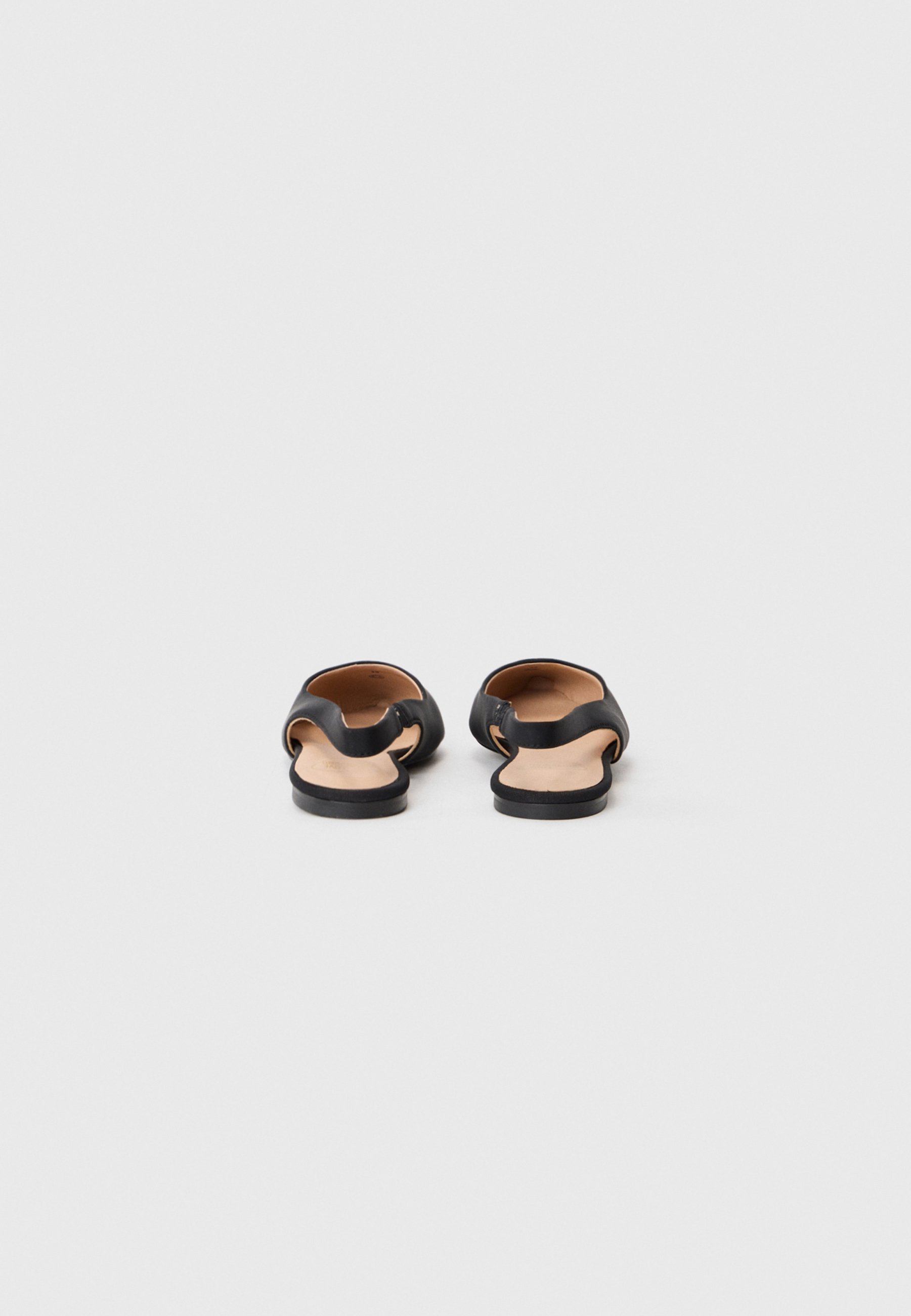 Love Moschino Slingback ballerina's - zwart