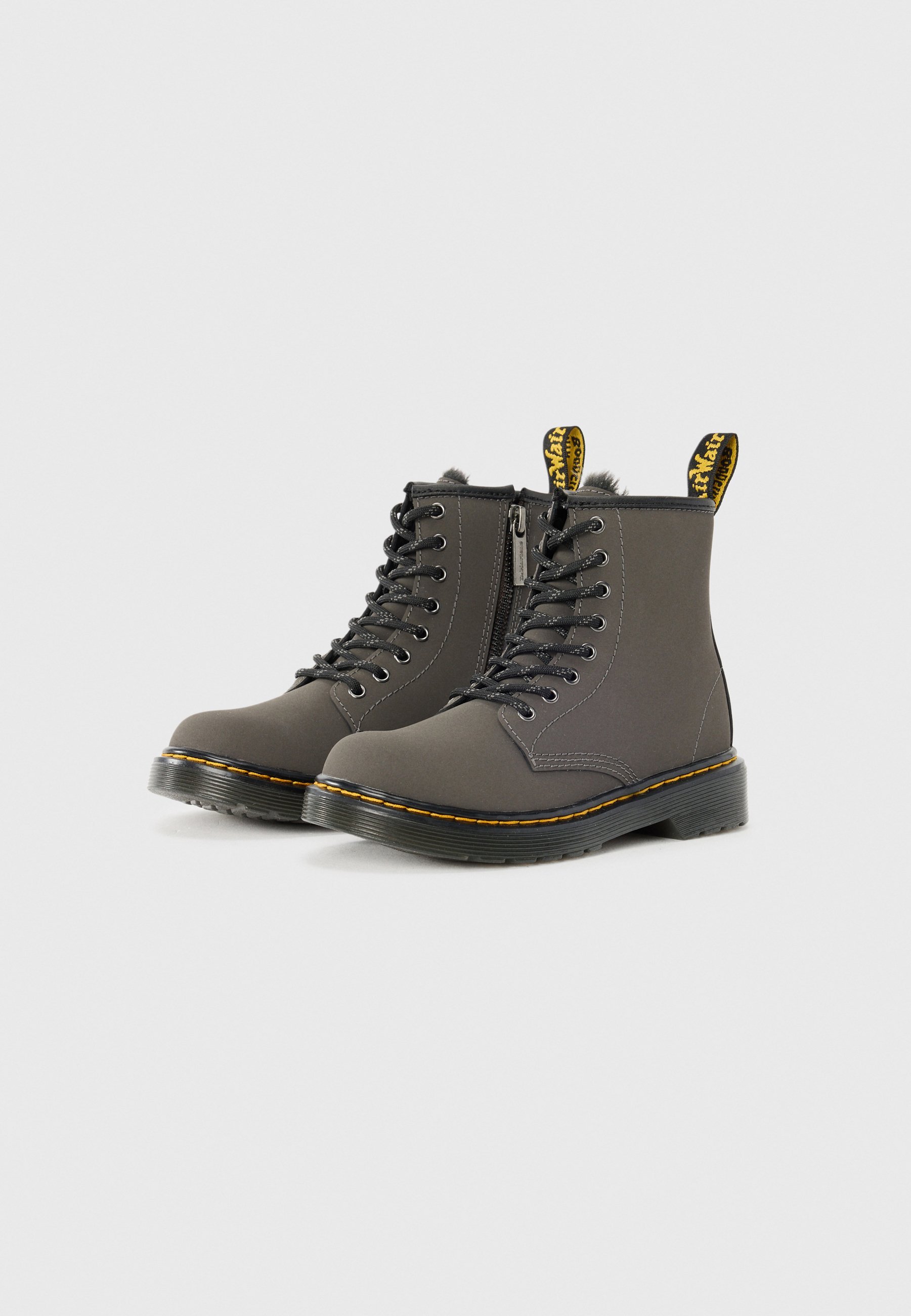 Dr. Martens SERENA 8 EYE UNISEX - Winterlaarzen - gunmetal soho buck