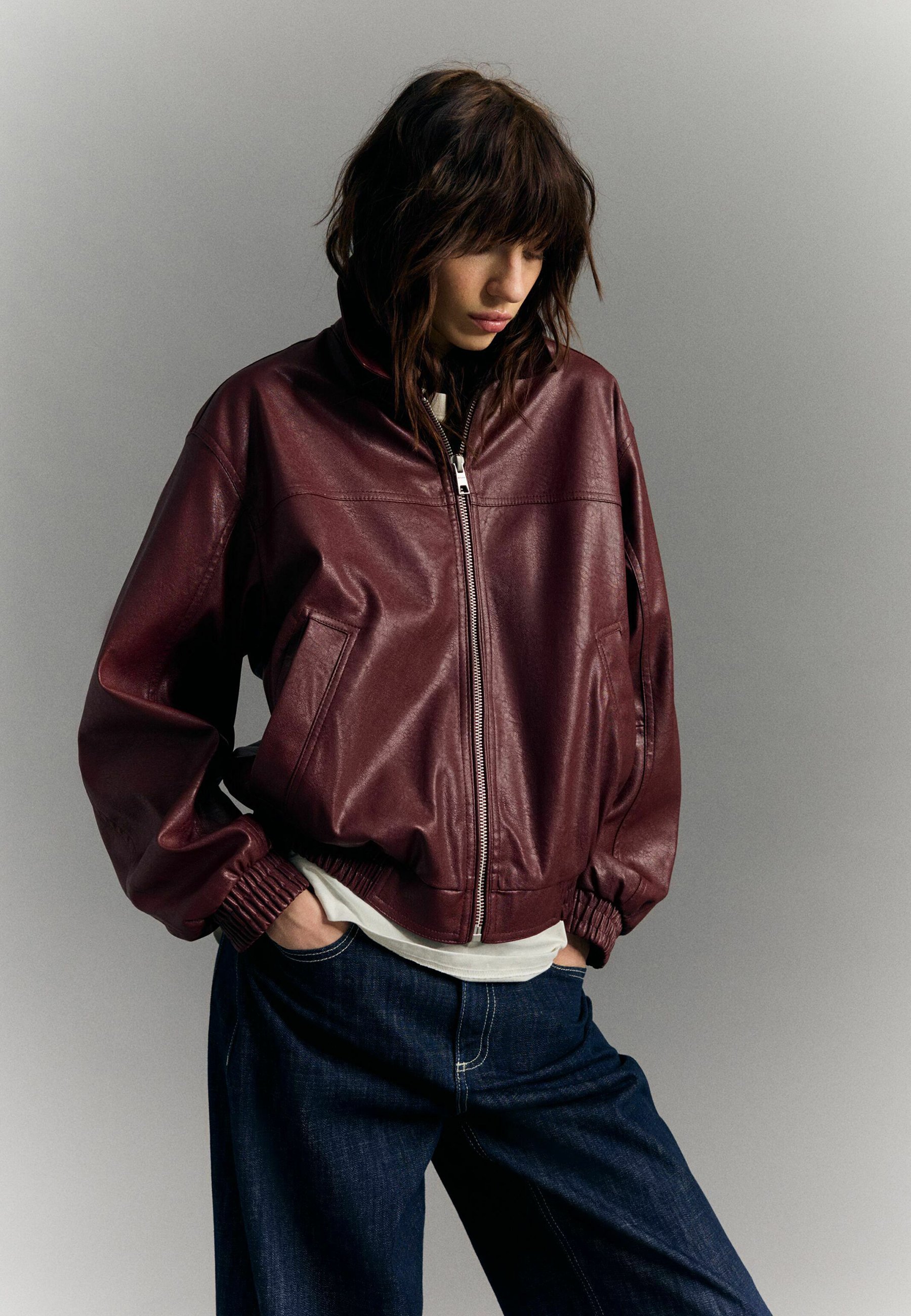 Bershka bomberjack - donkerrood