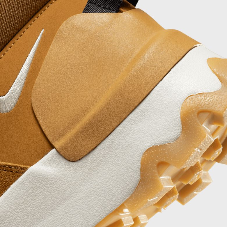 Bota feminina clássica para cidade