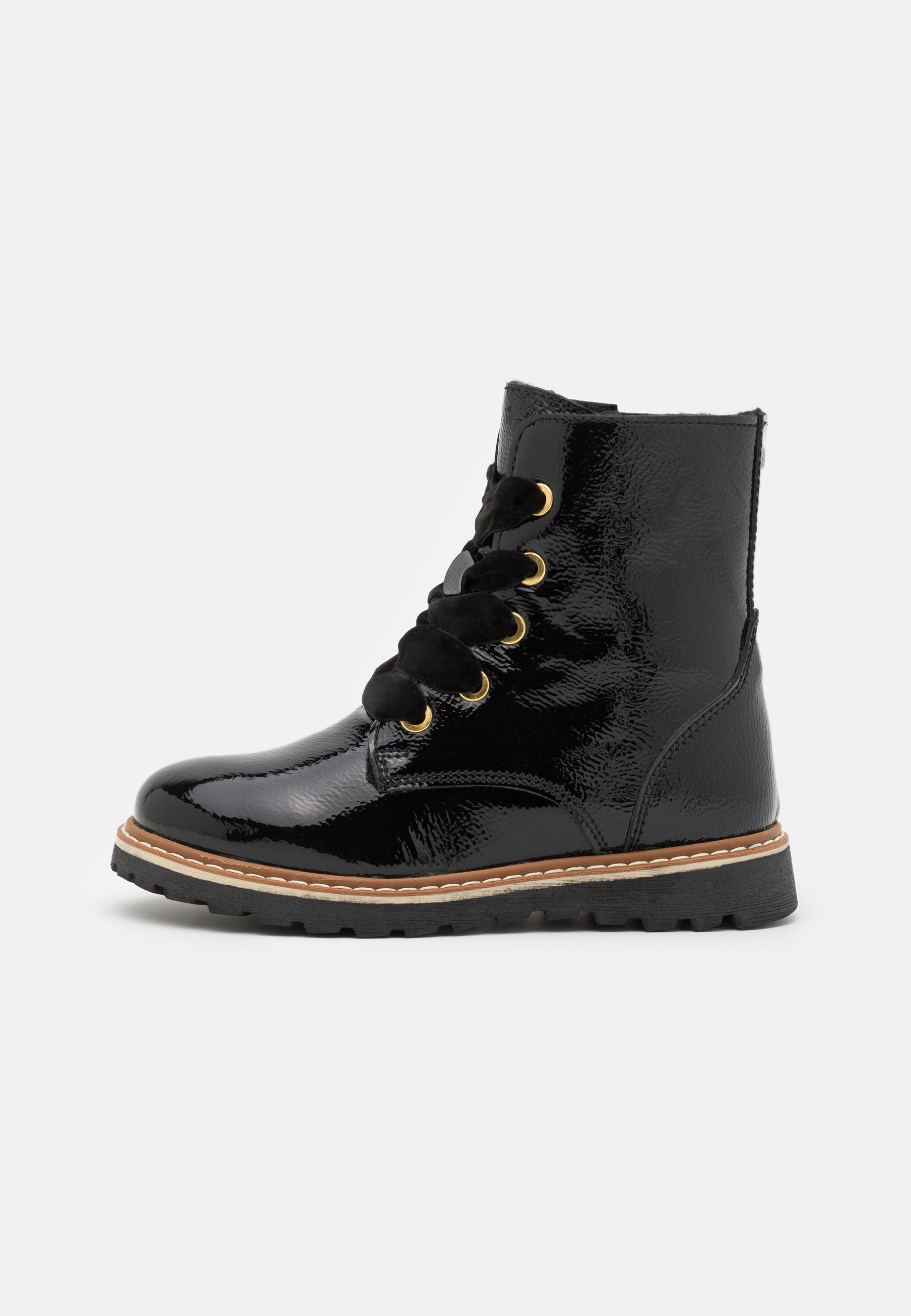 Friboo NAHK - Paeltega poolsaapad - mustad