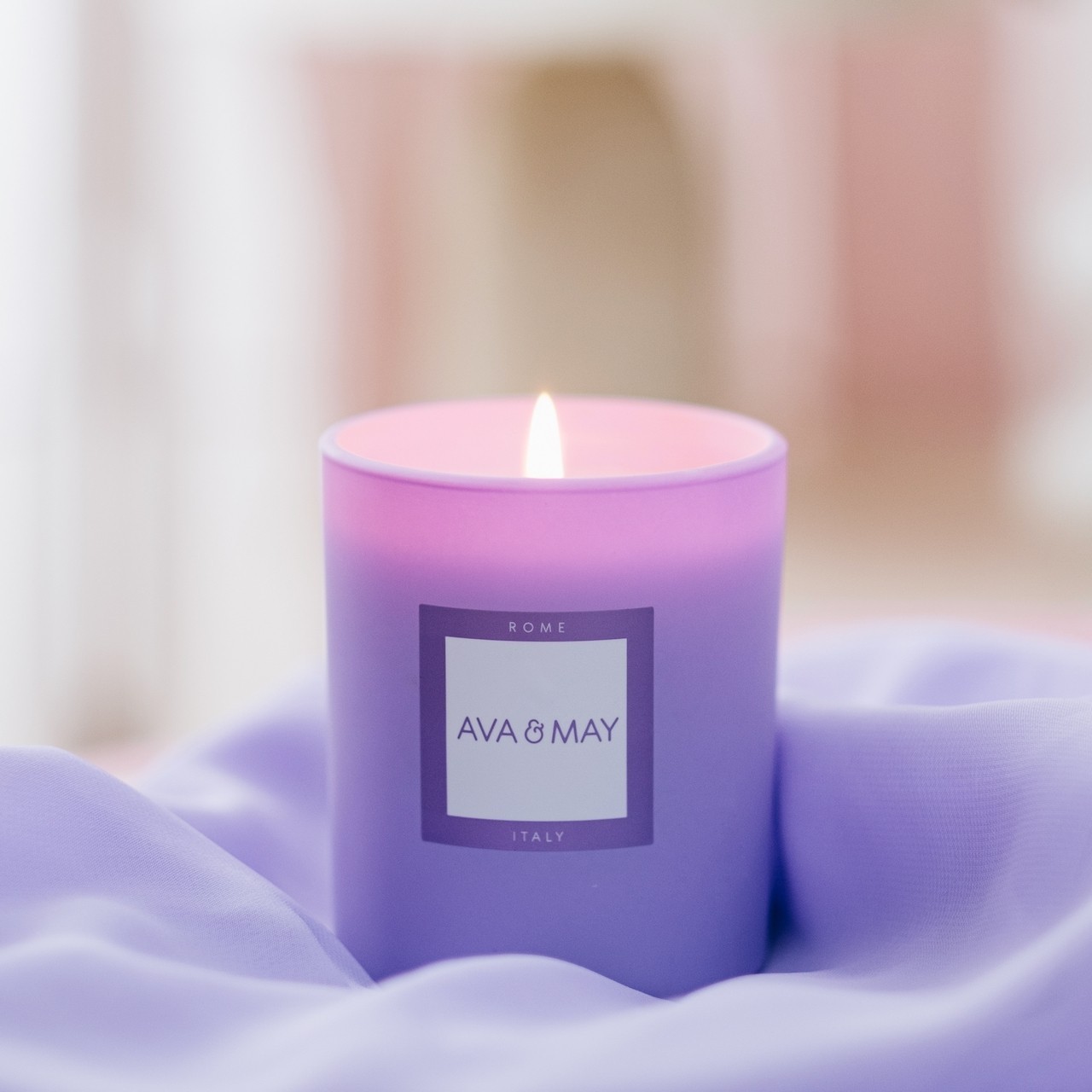 AVA & MAY Bougie parfumée Rome