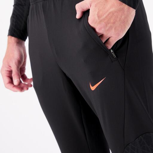  Nike Strike