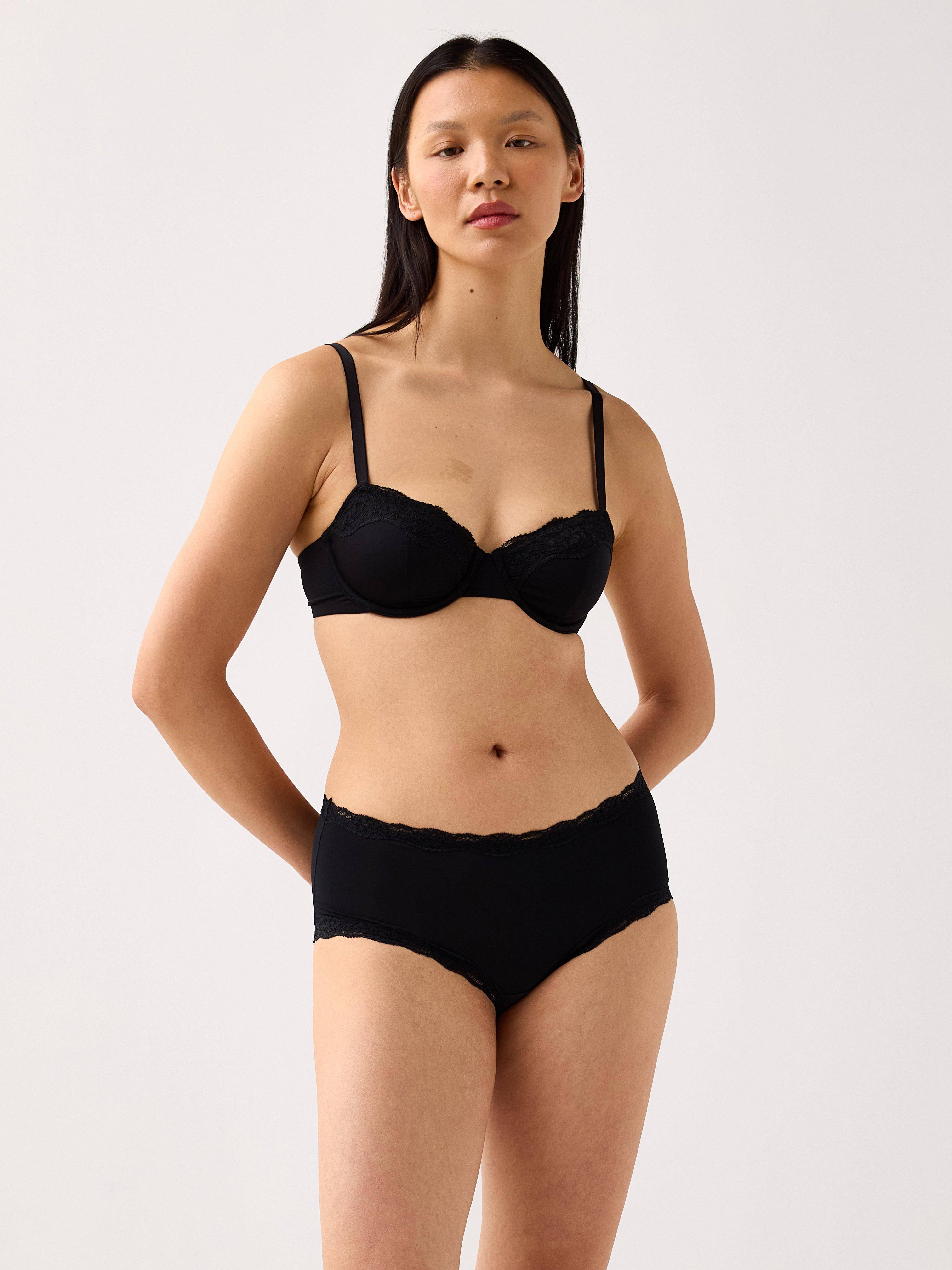 Aster ovadderad bh Black