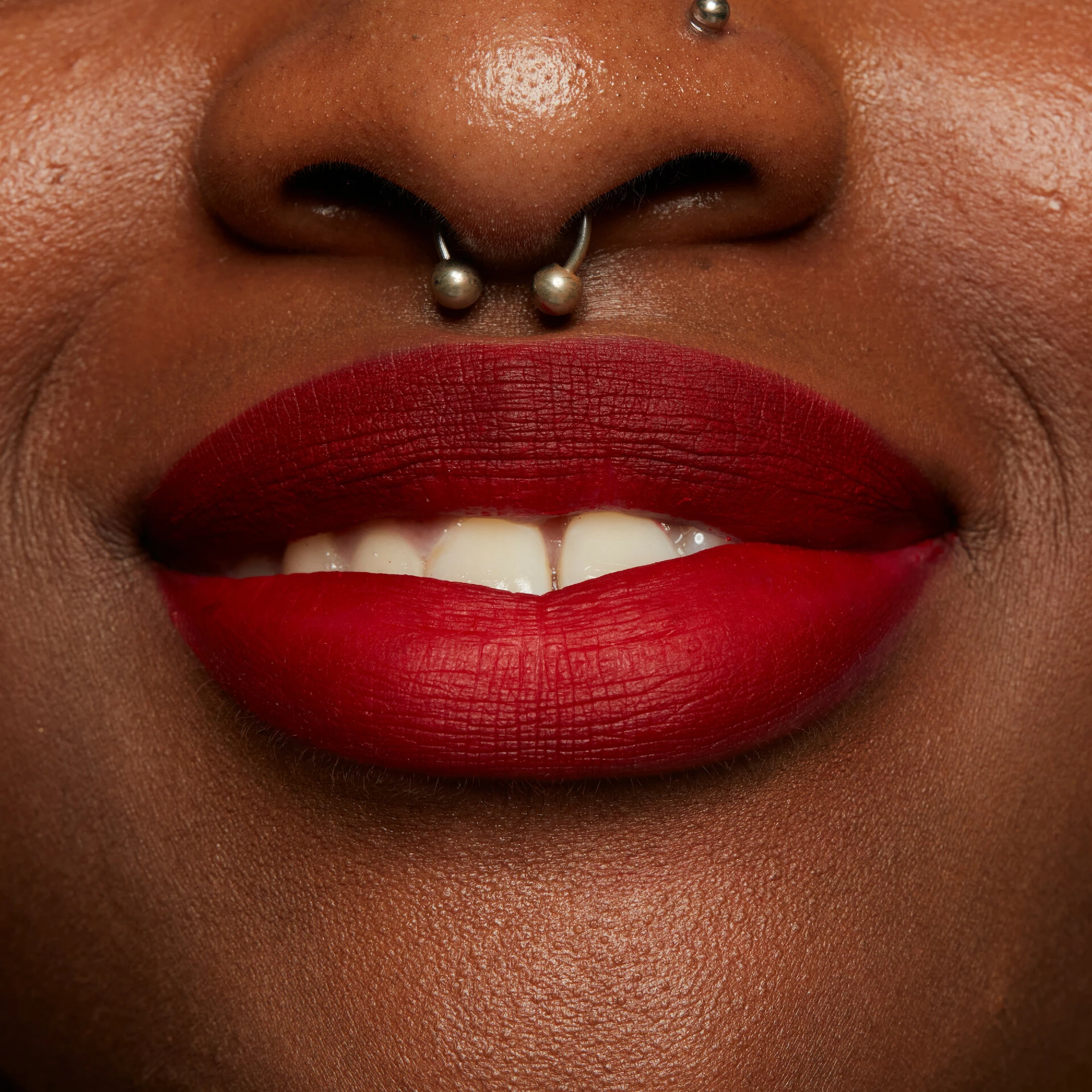 Lip Lingerie XXL Matte tekući ruž za usne 27 On Fuego - NYX Professional Makeup