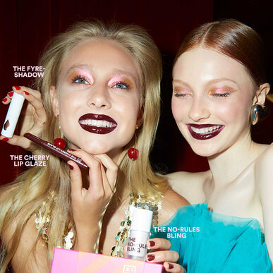 3INA The Cherry Lip Glaze Brillo de labios, brillo de labios con efecto látex, alta cobertura, 1 unidad.