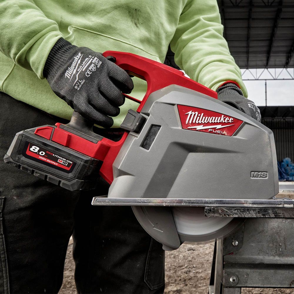 Fierăstrău circular pentru metal Milwaukee 18V FUEL™ 203 mm Skin M18FMCS66-0