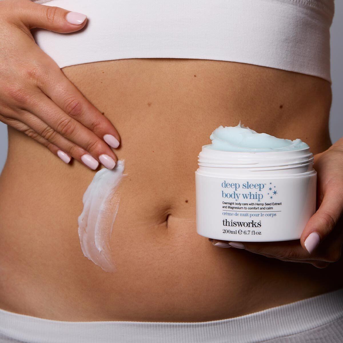 This Works losion za tijelo Deep Sleep Body Whip – 200 ml