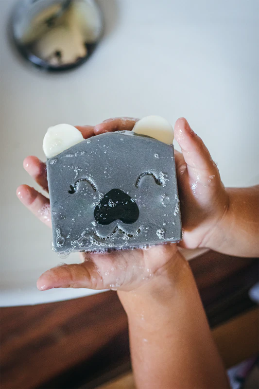 Almara Soap My Happy Koala handgemaakte zeep met frambozengeur