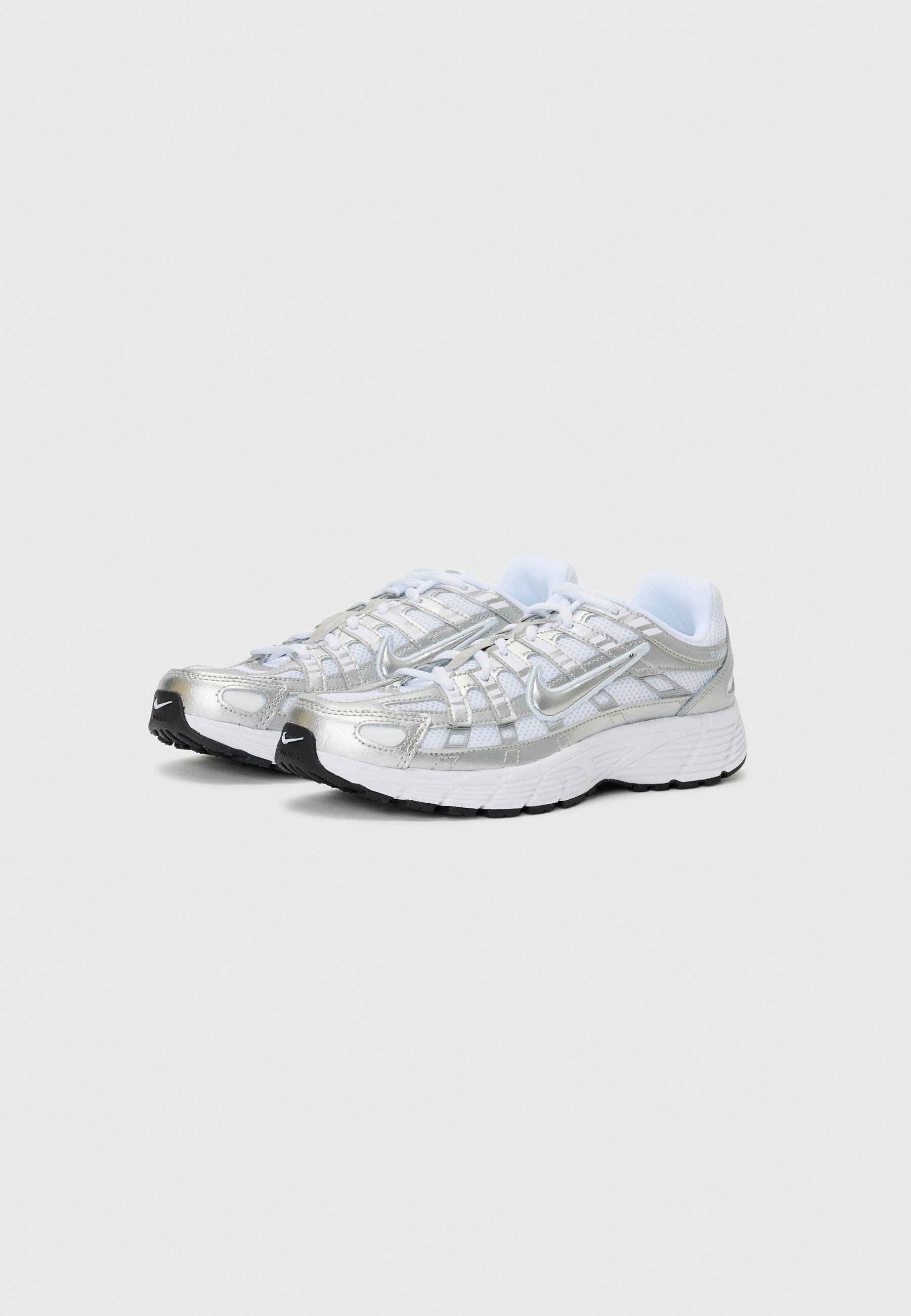 Nike Sportswear P 6000 UNISEX - Tossud - valged/hõbedased/sinised/mustad