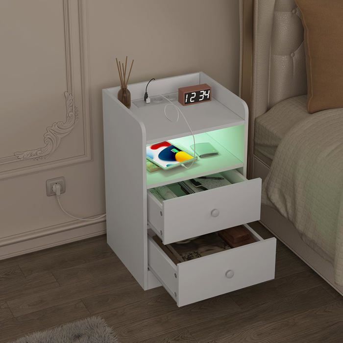 Juego de 2 mesitas de noche WOLTU con luz LED, mesa auxiliar con estación de carga, enchufes y puertos USB, color blanco W0ETT0150-2