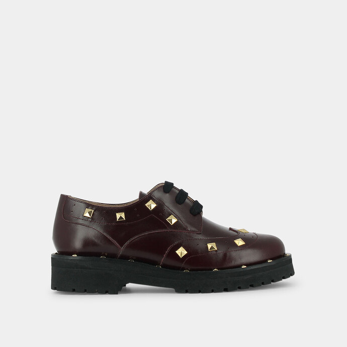 Derbies à clous  en cuir bordeaux