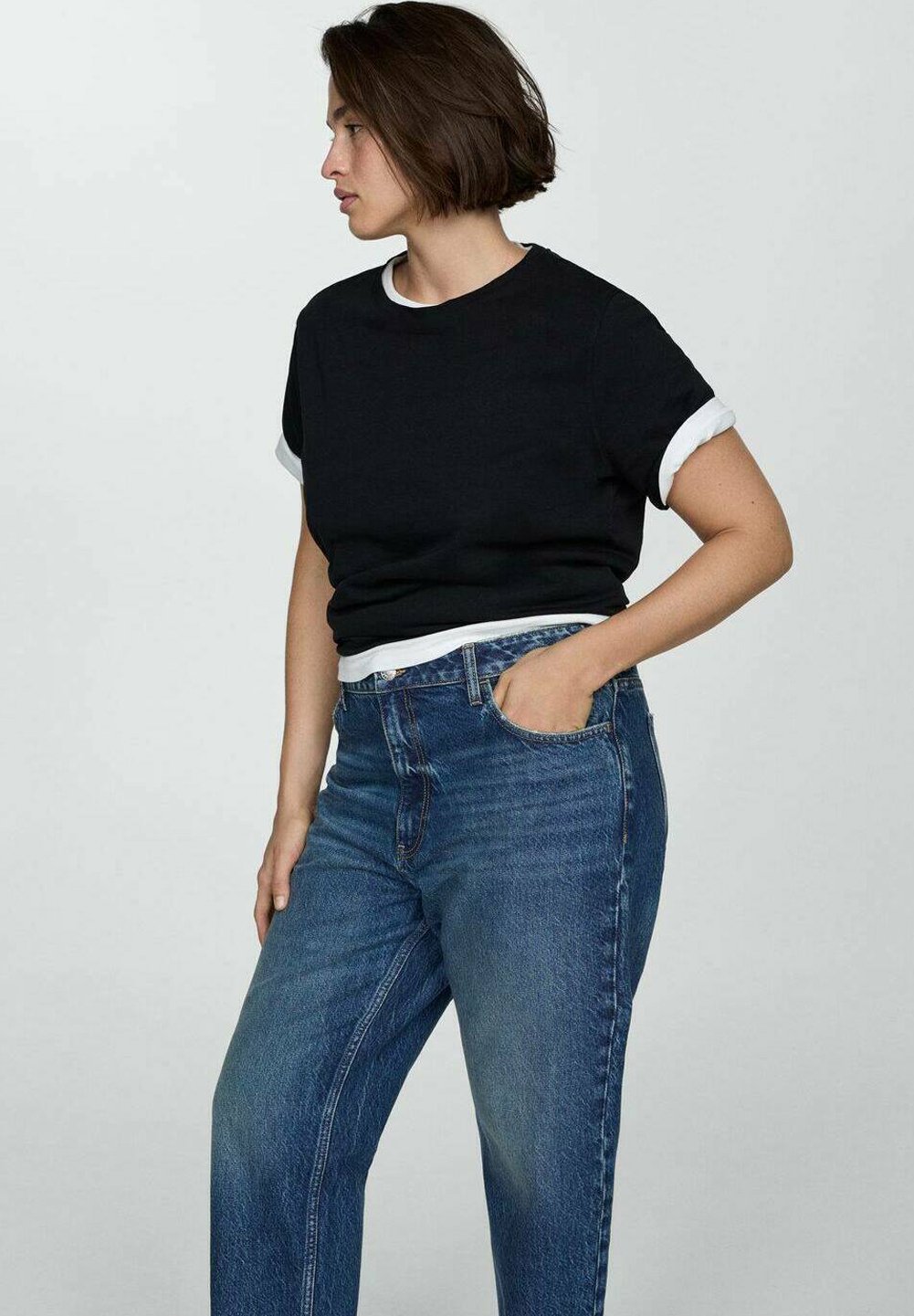 Jeans Mango modello Relaxed Fit - blu scuro