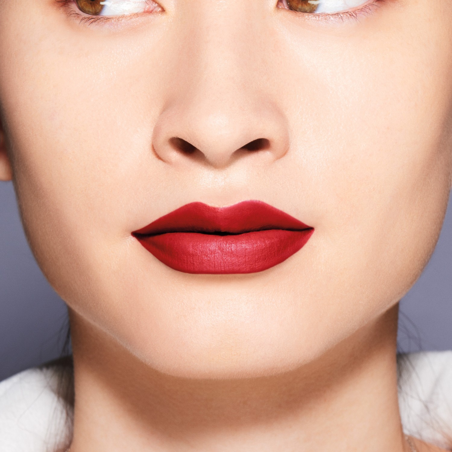 Shiseido ruž za usne Modern Matte puder - 4 g