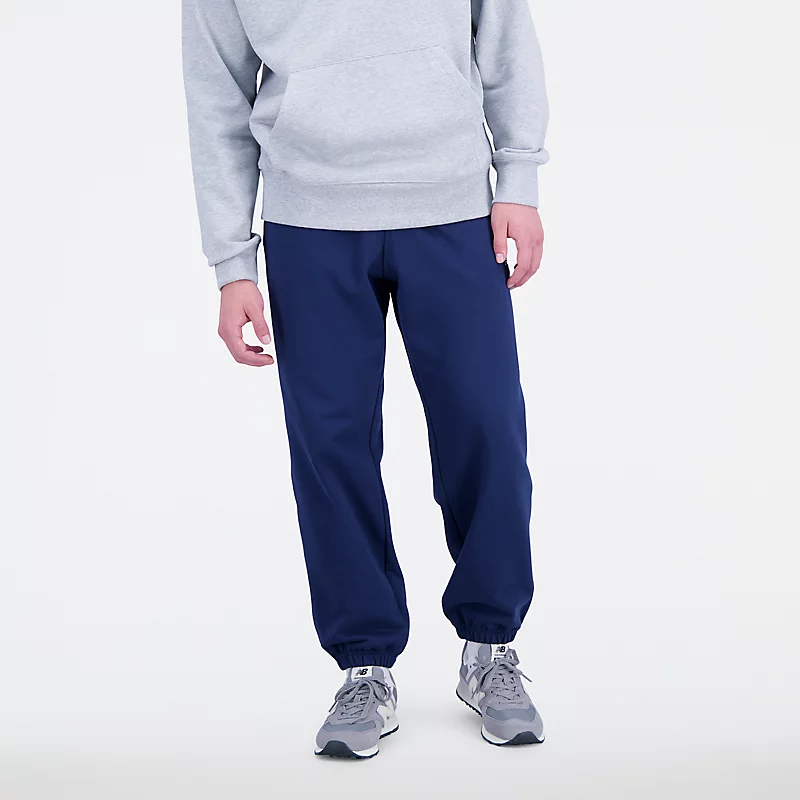 Calças esportivas masculinas em tecido atoalhado com estampa repaginada - NB NAVY