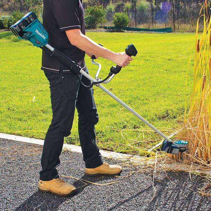 Makita cordless brushcutter - 2x18V - DUR368AZ (without battery or charger)