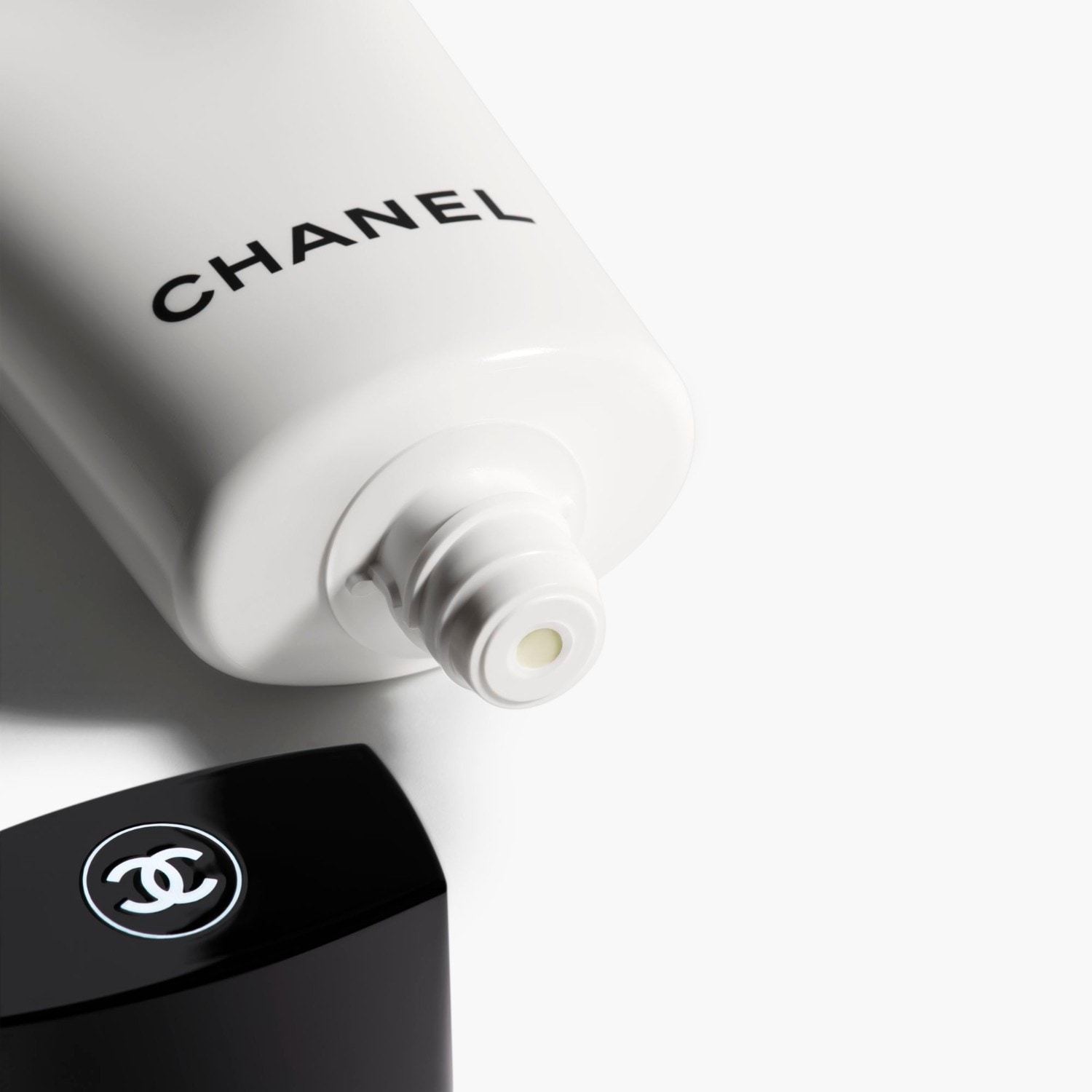 CHANEL LA MOUSSE valomasis kremas - 150 ml