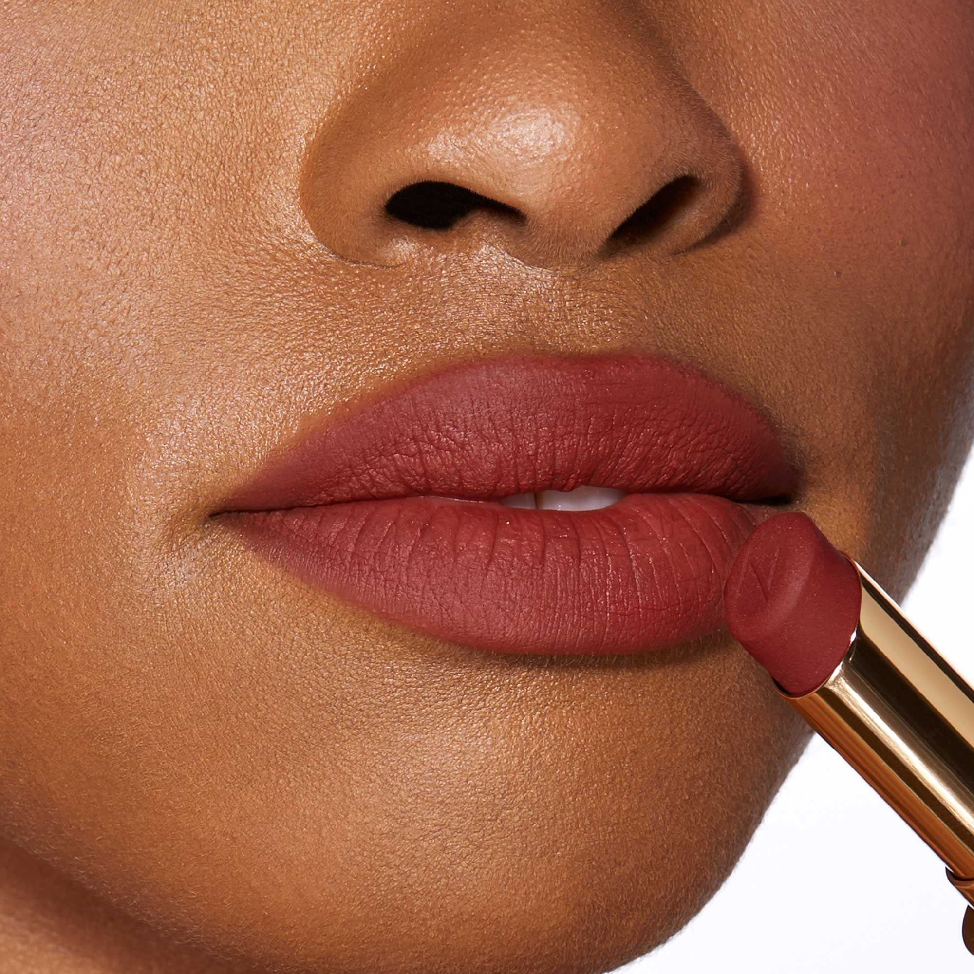Labbra Beyond Blurry Lipstick - Rossetto