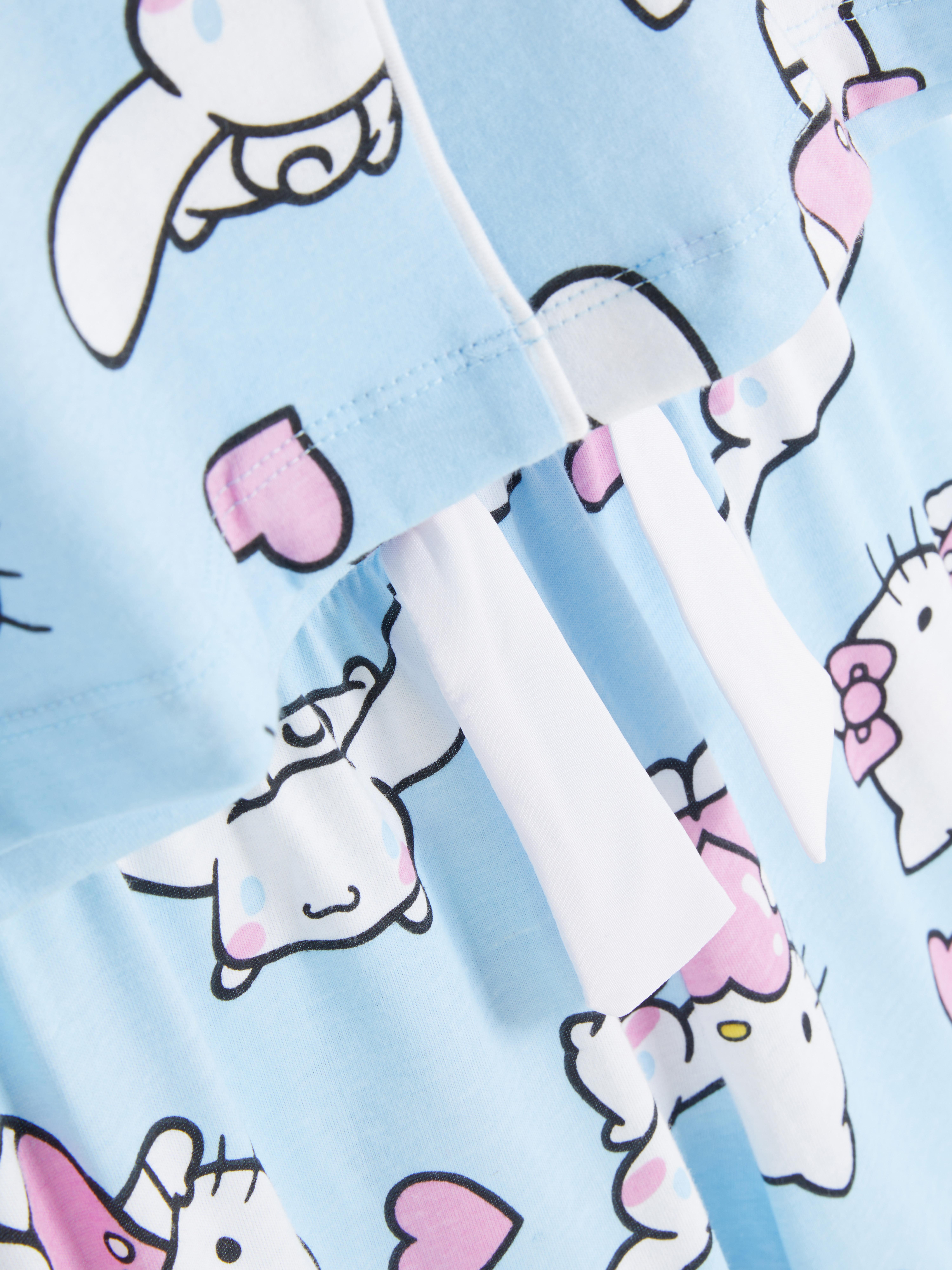 Πιτζάμες Hello Kitty Cinnamoroll. Πιτζάμα Sanrio με τοπ με γιακά και παντελόνι με κορδόνι.