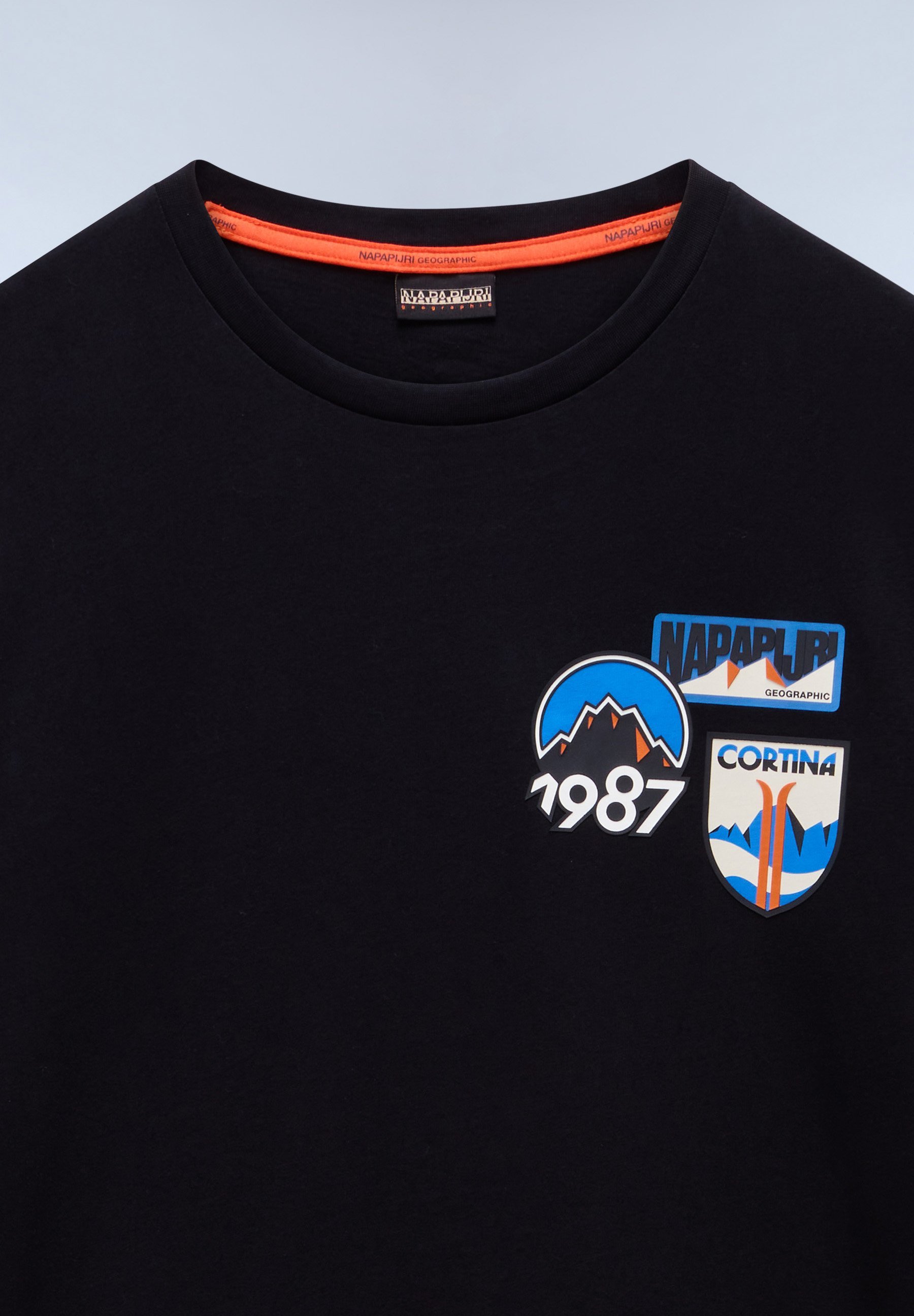 Napapijri MONTEPIANA - T-shirt met print - zwarte schoonheid