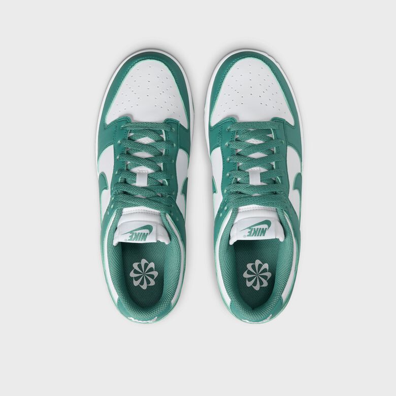 WMNS Dunk Low