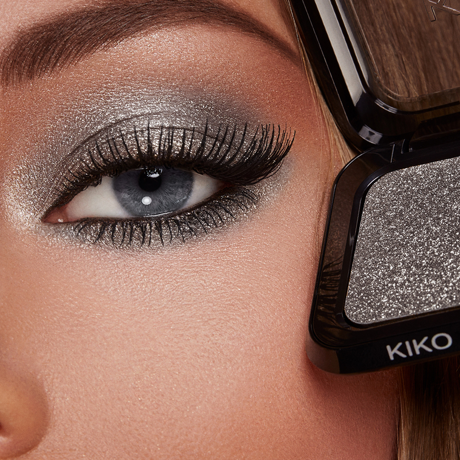 Sjenilo za oči s glitterom 01 Silver Champagne
