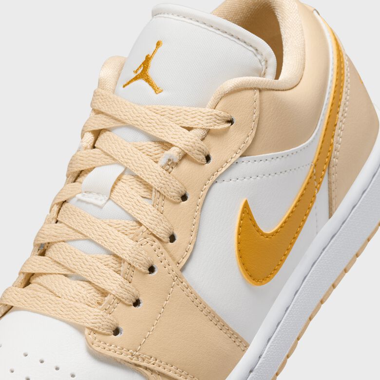 WMNS Air Jordan 1 Low