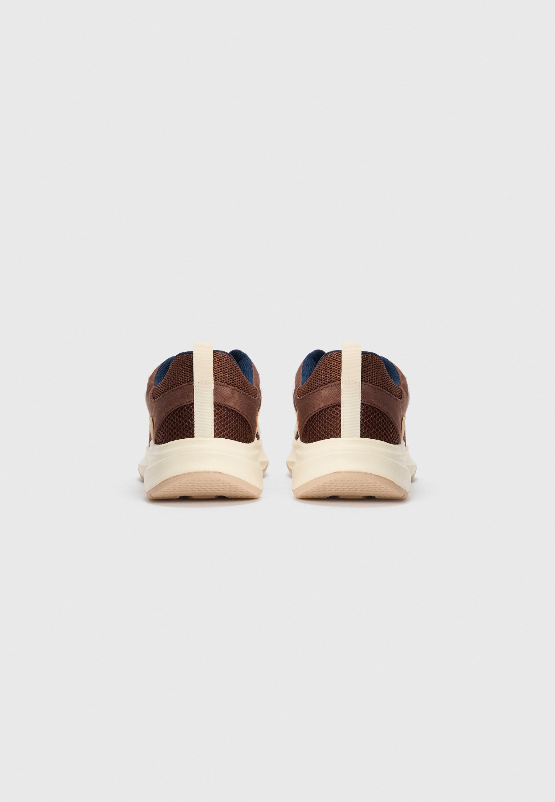 Pier One UNISEX - Sneakers - bruin