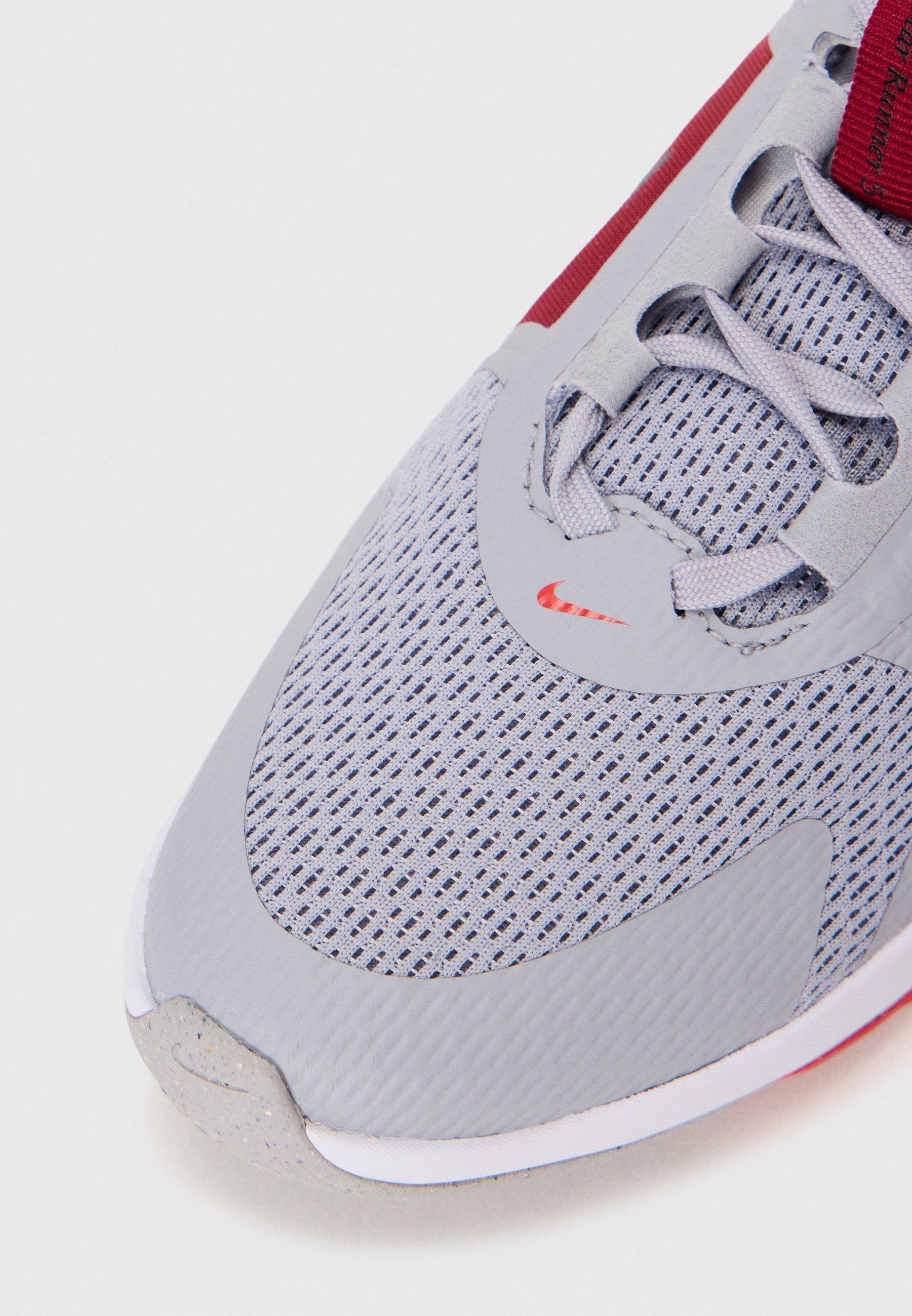 Nike Performance STAR RUNNER 5 UNISEX - Buty do biegania po asfalcie - Summit White/Black/Team Red/Univ Red