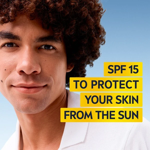 Nivea Men Sensitive -kosteusvoide SPF15, 0 % alkoholia, 75 ml