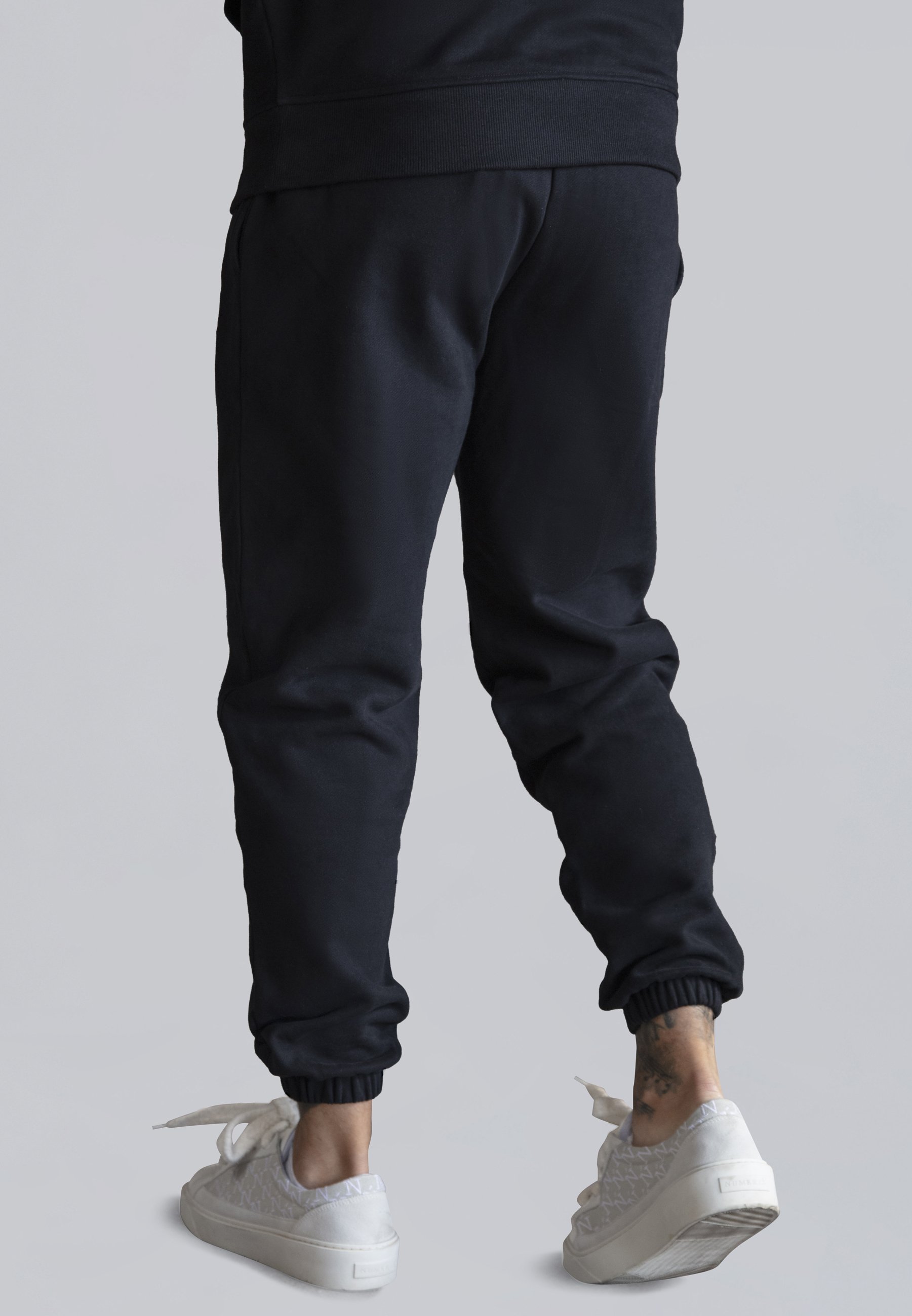 SIKSILK JOGGERS - Trainingshose - schwarz