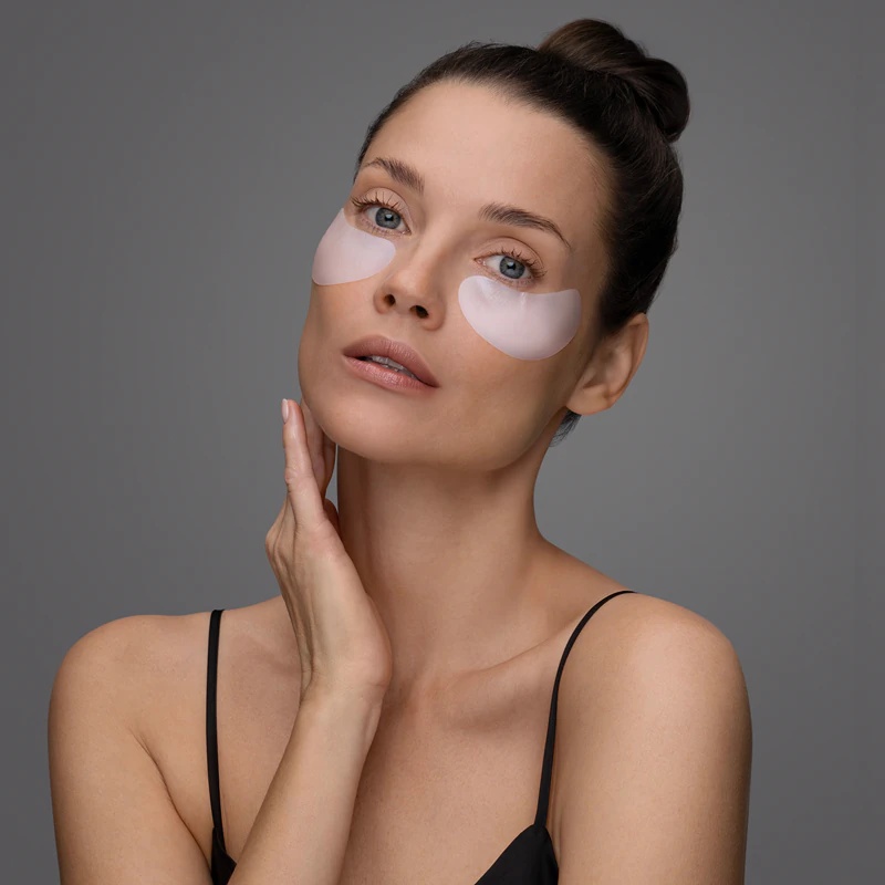 KORIKA Korejas mantojuma zīda un 8 veidu hialuronskābes mitrinošā acu plāksteru maska