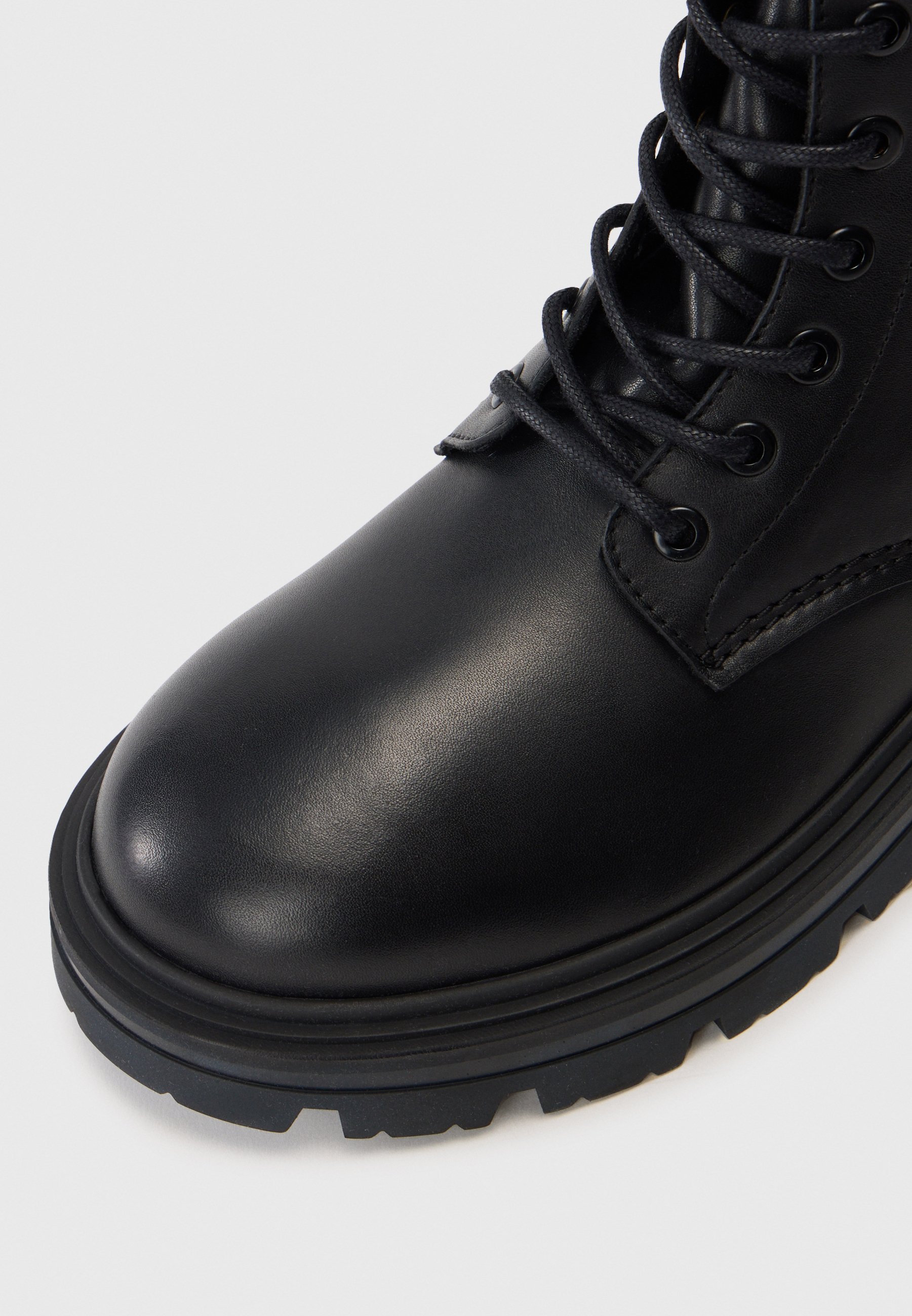 Guess GARDA - Schnürstiefeletten - schwarz