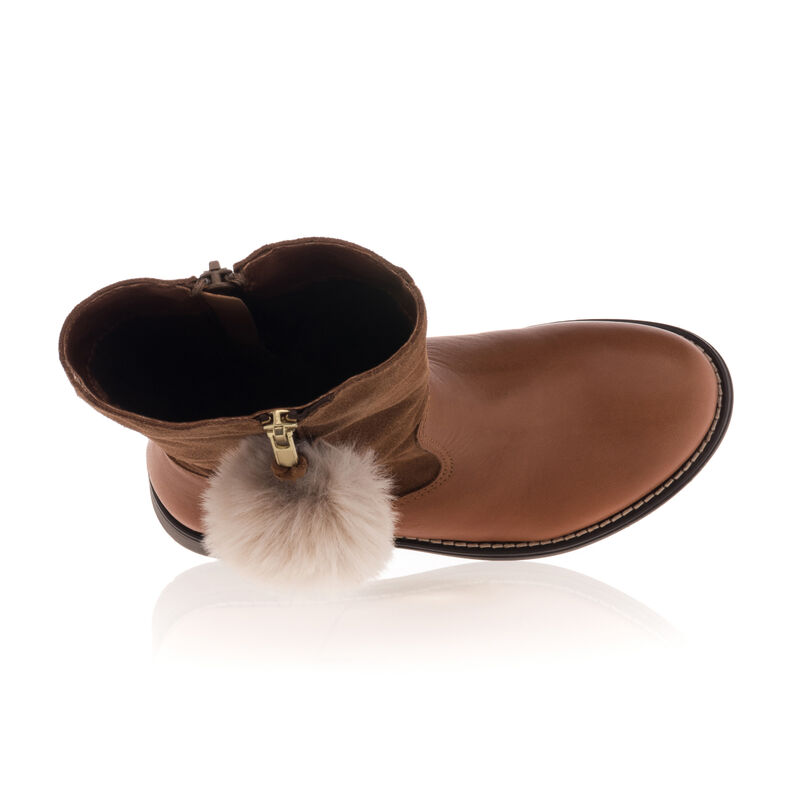 Botas marrones para niña
