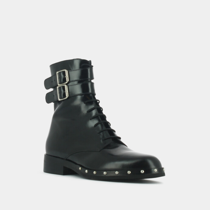 Boots à boucles et clous  en cuir noir