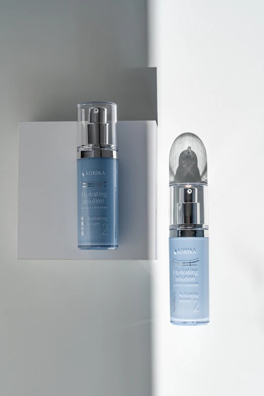KORIKA HI-TECH LIPOSOME Mitrinošs šķīdums Aktivizējošs serums Intensīvi mitrinošs serums