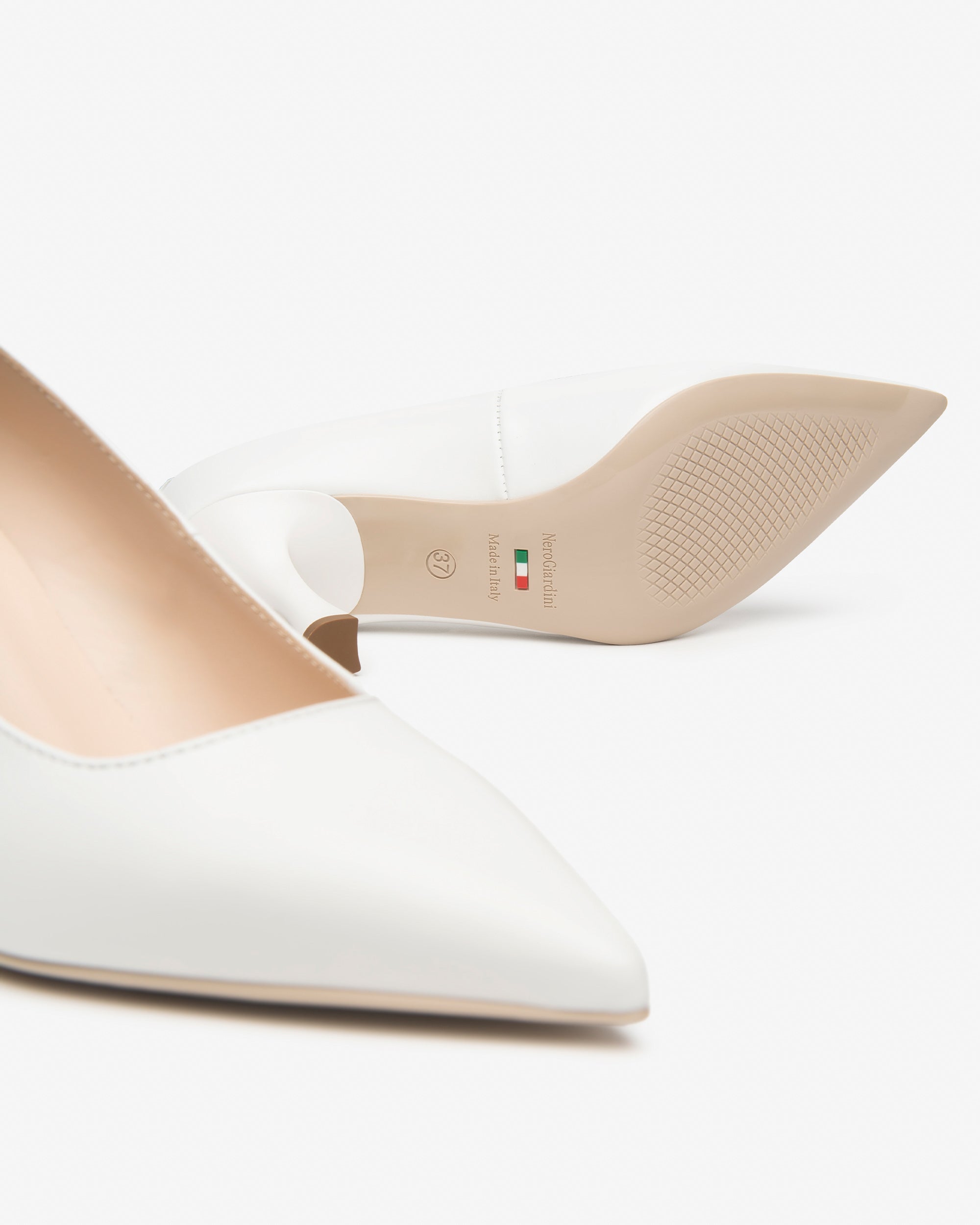  Damen-Pumps aus Leder