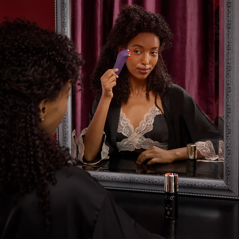 FOREO FAQ™ 401 Dual-Mikrostrom-LED-Toning-Gerät