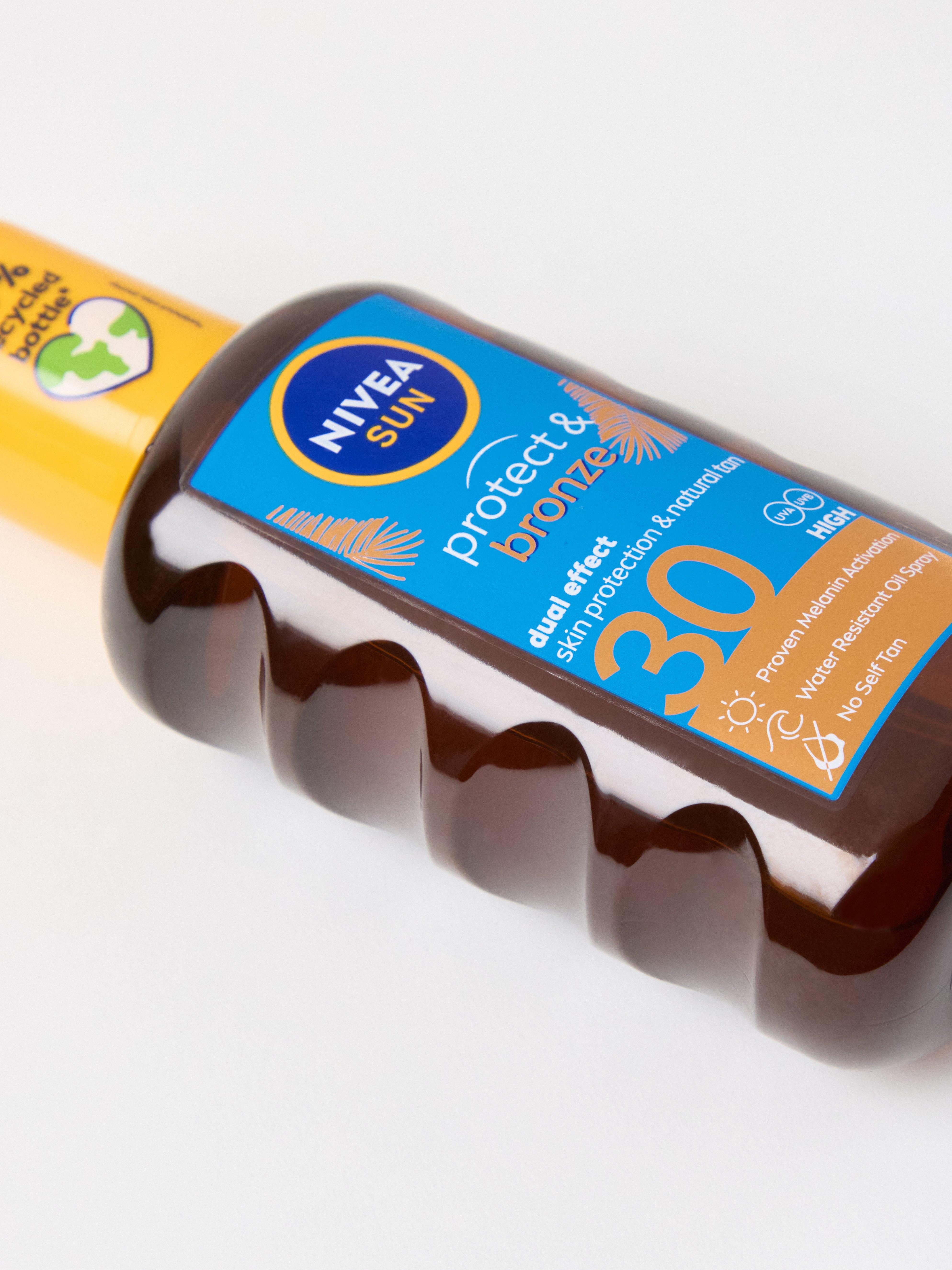 NIVEA Protect & Bronze Oil Spray SPF 30 Uten farge
