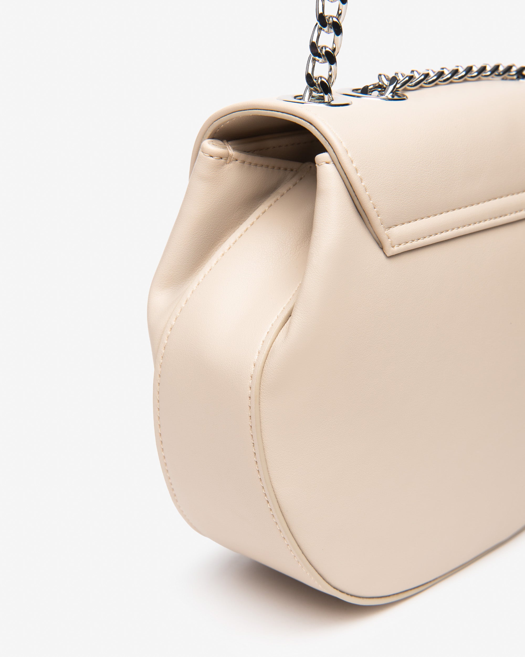  Damen-Schultertasche aus technischem Material