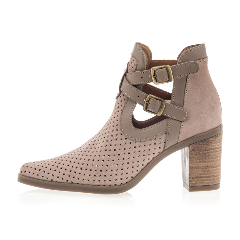 Beige Damenstiefel / Stiefeletten
