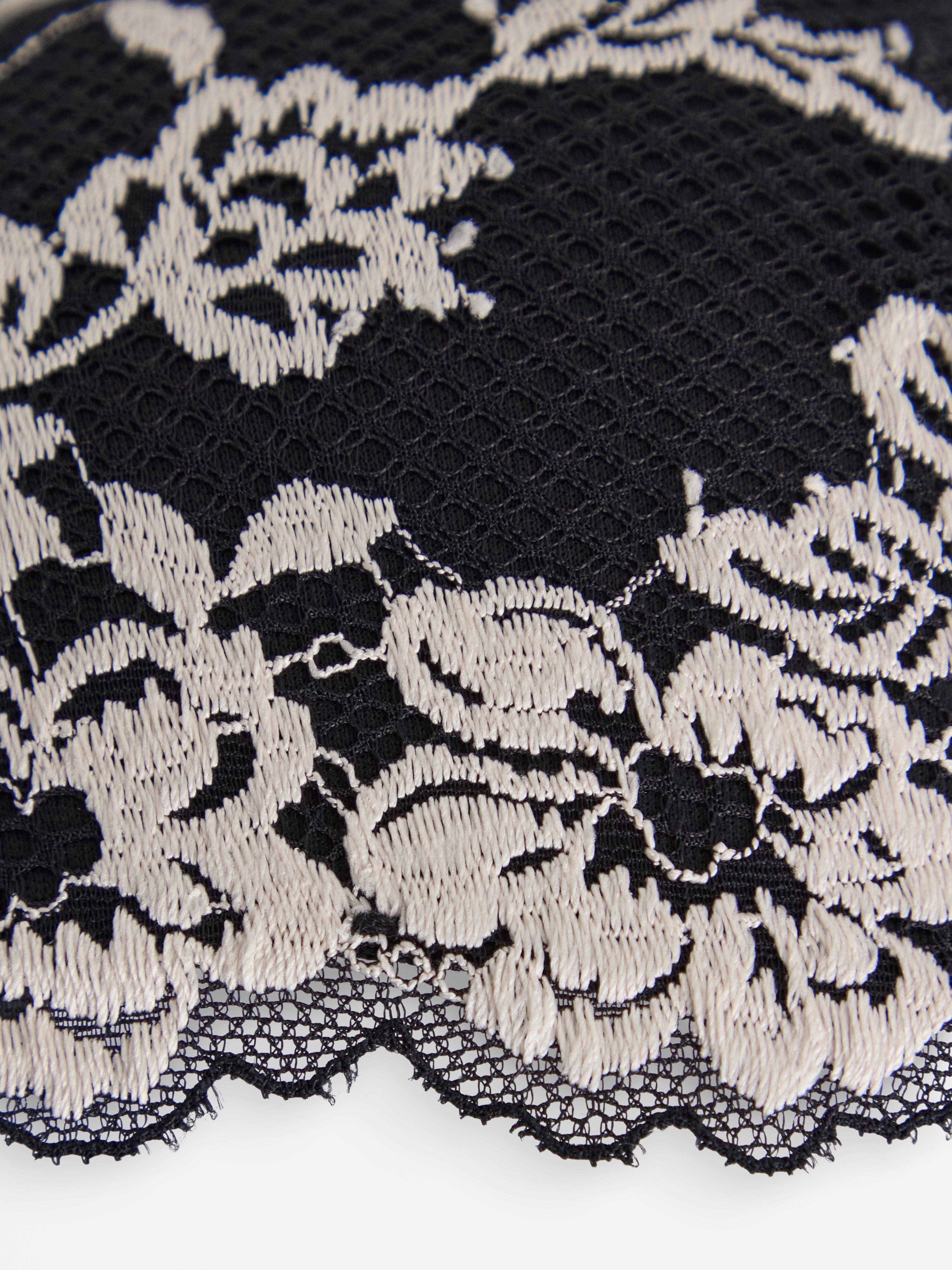 Camiseta Lilja-bh med spets Negro