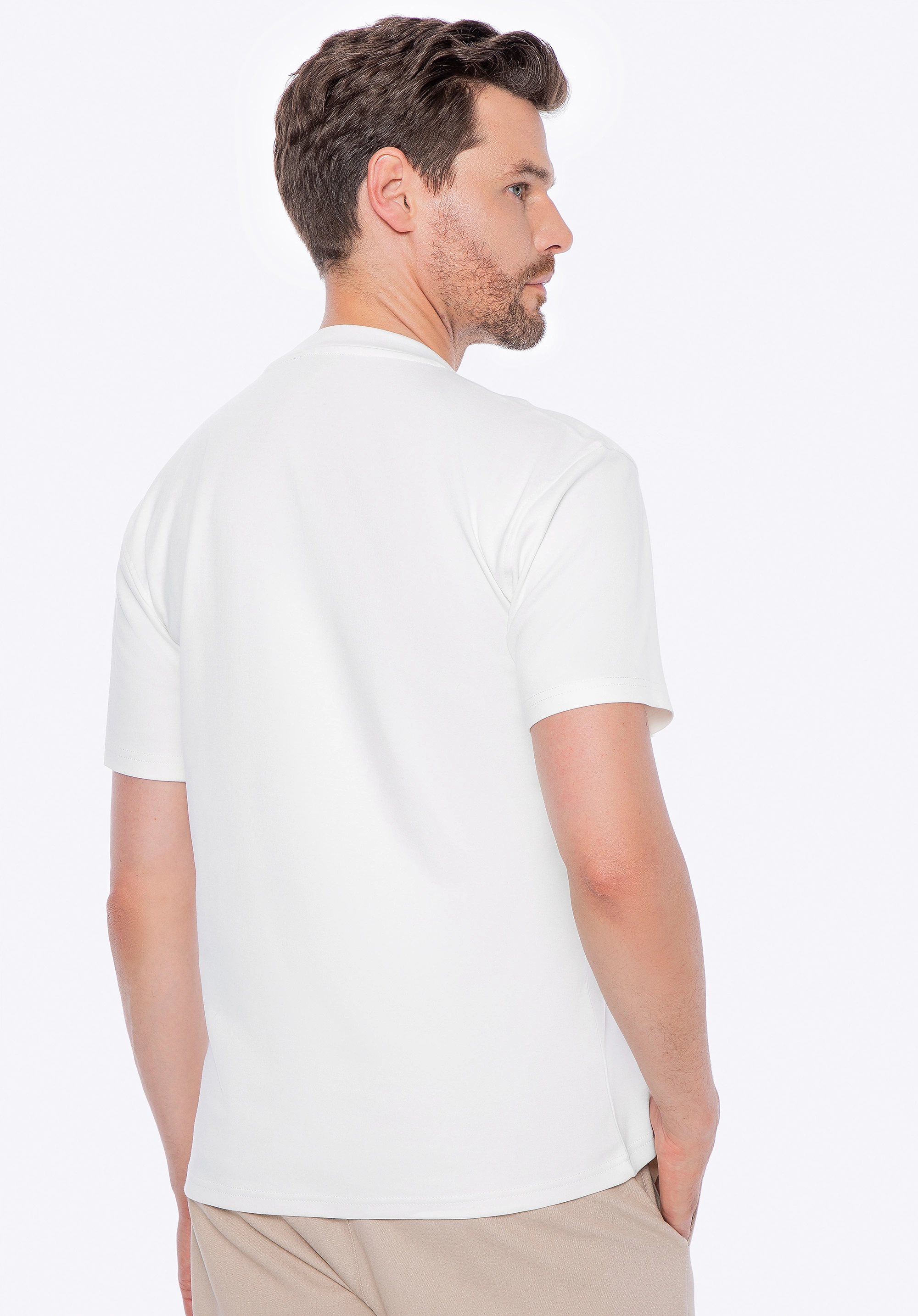 T-shirt męski z bawełny złamana biel