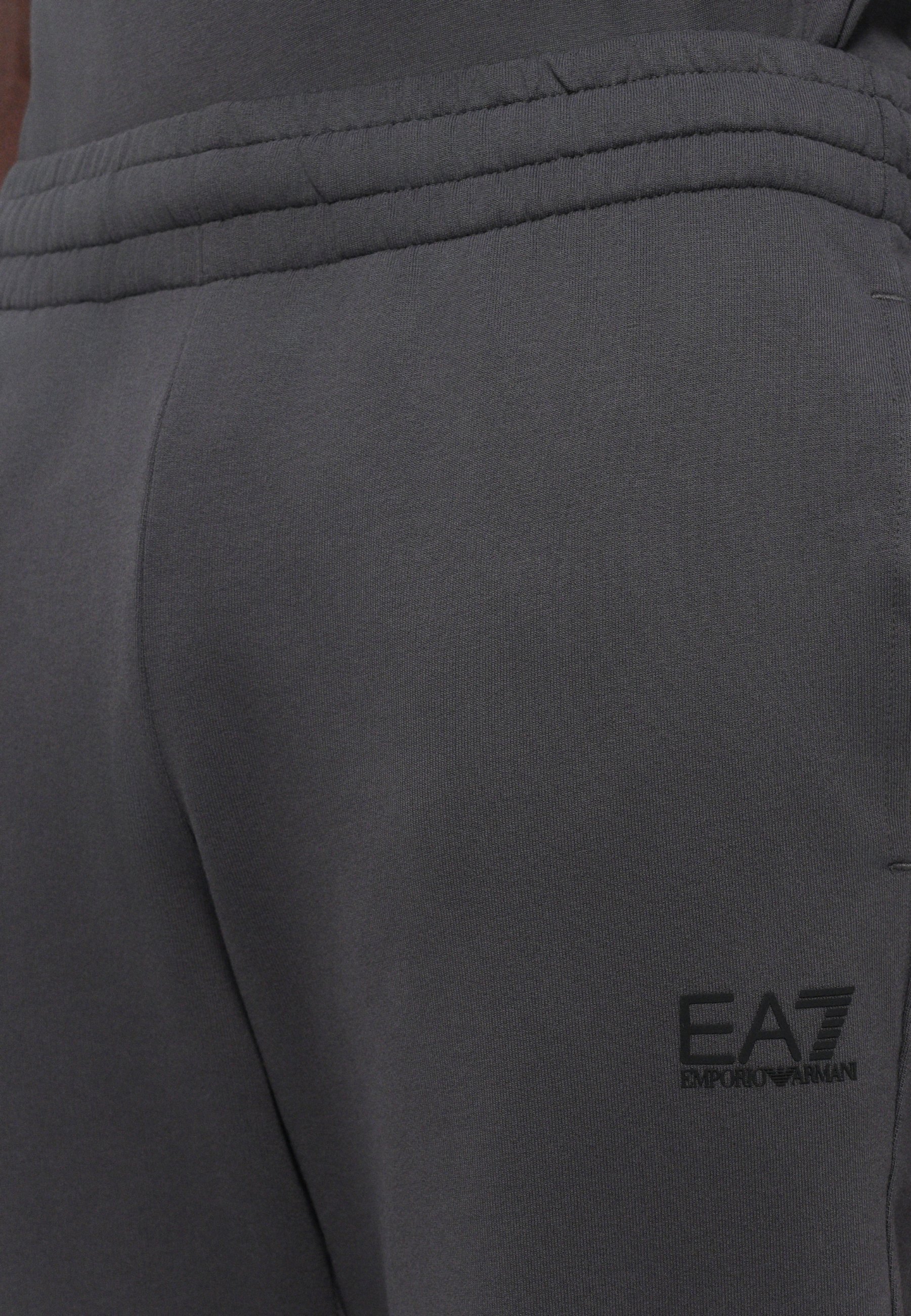 EA7 Emporio Armani TRAIN CORE PANTS - Trainingsbroek - asfalt