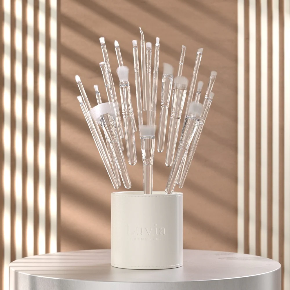 Luvia Magnetic Brush Case