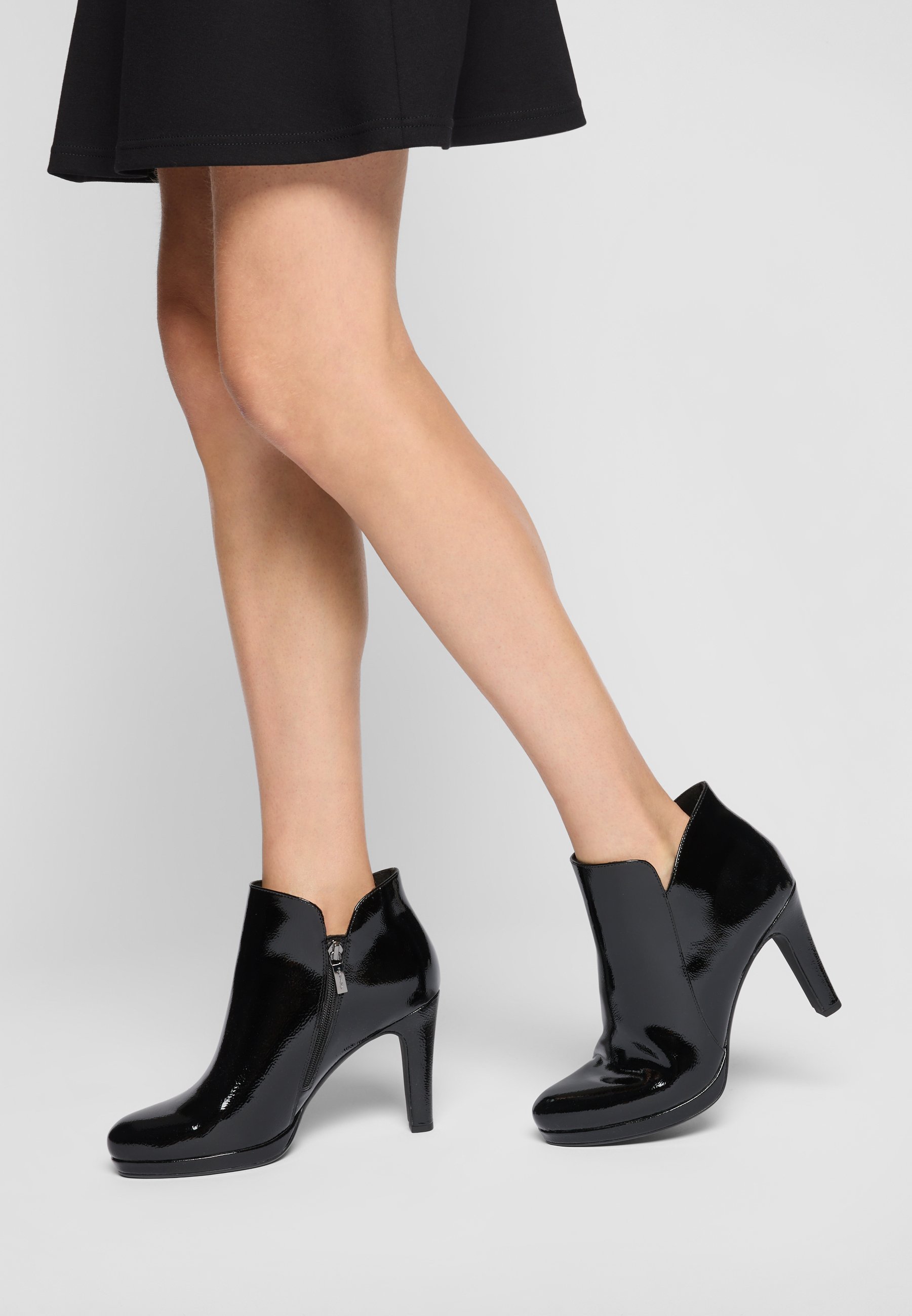 Tamaris Stiefeletten mit hohem Absatz – schwarz